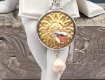 TAGLIAMONTE Designs (HQ090) 925SS/Rhod. Plate Cameo Pendant *Sunflower and Bee*Reg.$200