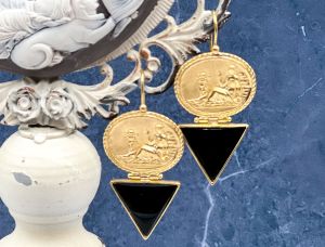 TAGLIAMONTE Designs (Q20084BL) 925SS/YGP Cameo Earrings *Onyx, Aphrodite*Reg.$280