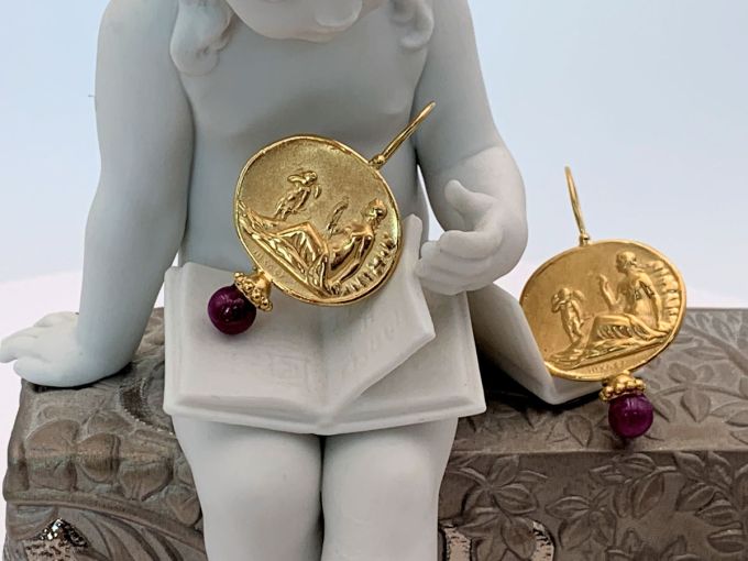 TAGLIAMONTE Designs (ORO-106) 18K Cameo Earrings w/ Rubies*Aphrodite/Cupid*Reg.$1470