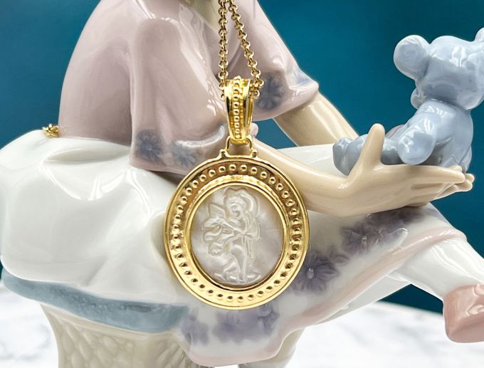 TAGLIAMONTE Designs (2187P) 925SS/YGP MOP Cameo Pendant *Cupid*Reg.$200