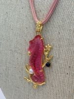 TAGLIAMONTE DESIGNS (ORO-116)18K YG Venetian Seahorse Sapphire and Pearl Pendant