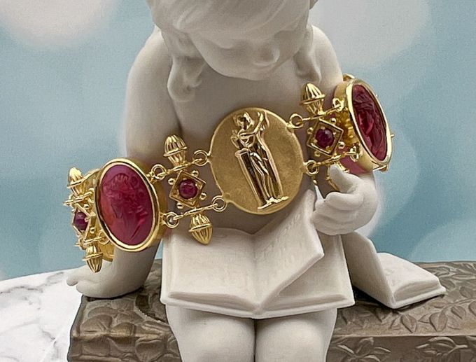 TAGLIAMONTE Design(1933) 925 SS/ YGP Venetian Cameo Bracelet *Rubies*Reg.$500