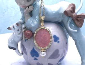 TAGLIAMONTE DESIGNS (HQCR051) 925SS/ YGP Venetian Cameo Pendant *Maened*Reg.$225