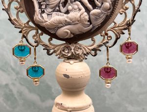 TAGLIAMONTE Designs (SH625) 925SS / YGP Venetian Cameo Earrings *Apollo, Chariot*Reg.$180