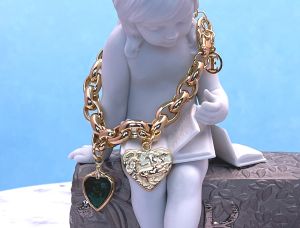 TAGLIAMONTE Designs (SH447B) 925SS/YGP Double Cameo Charm Bracelet *Hearts* Reg.$475