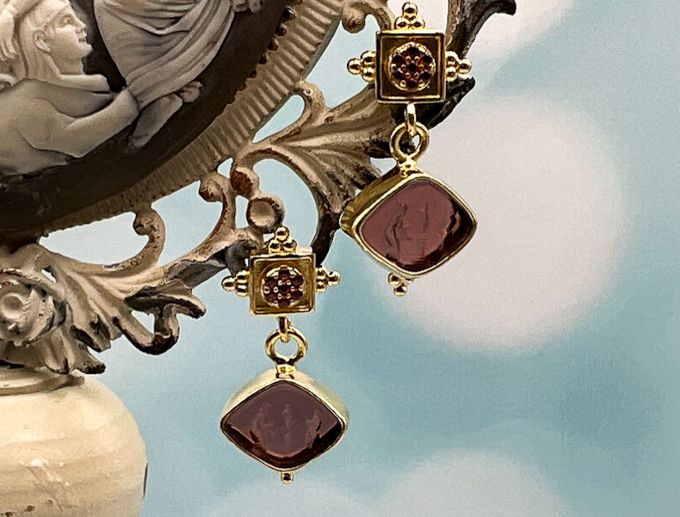 TAGLIAMONTE Designs (1987) 925SS/YGP Venetian Intaglio Earrings*Reg.$160